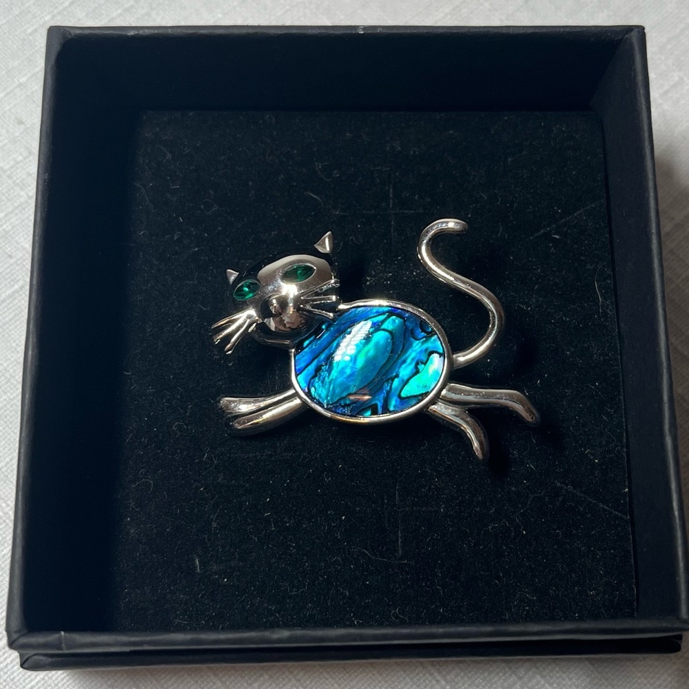 Vintage Butler Cat Brooch: Silver Tone Kitty Pin with Rhinestone Eyes